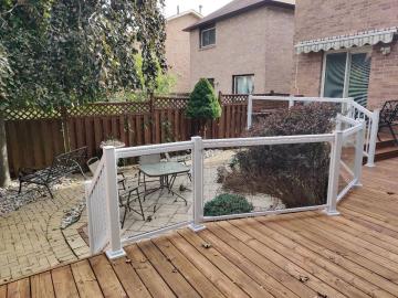Glass Deck Railings – Modern Look, Durable Aluminum Frame