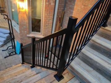 Aluminum Stair Railings – Safe, Solid & Stylish