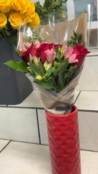 CALGARY FLOWERS $25+ | FRESH ROSES TULIPS LILIES | SAME-DAY DELIVERY | MAY ROSE FLORIST 4032727155
