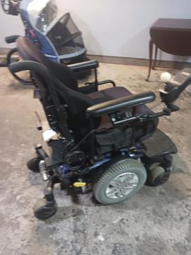 Powered wheel chair