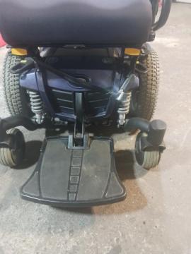 Powered wheel chair