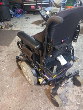 Powered wheel chair