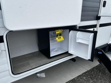 2026 FOREST RIVER WILDWOOD X-LITE 26ICE